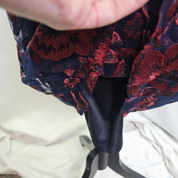 Donna Ricco Blue and Red Floral Embroidered Sheath Dress Size 8 - Picture 9 of 12